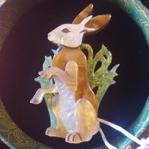 NIB Habitual Hare Erstwilder Brooch
